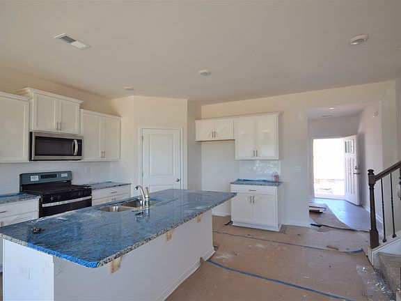 5th image of 1720 Odessa Ln