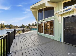 5322 S Island Dr E, Bonney Lake, WA