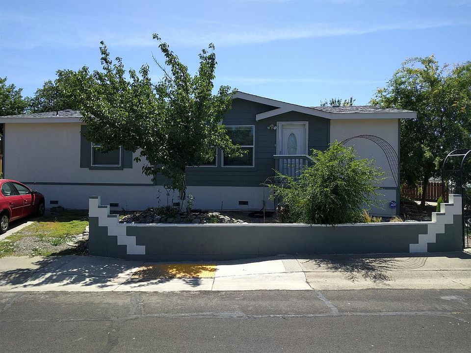 1st image of 300 Vandenberg Cir