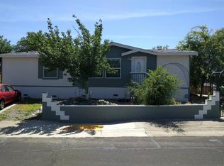 300 Vandenberg Cir, Roseville, CA
