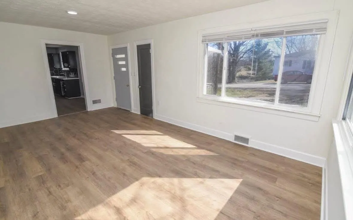3 bed, 2.0 bath, $1,600 — Photo 4