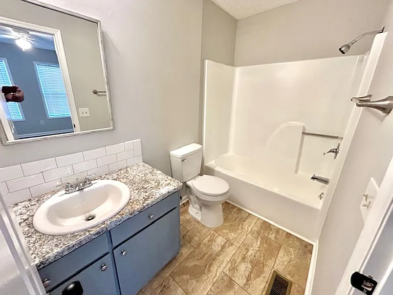 119 Crescent Cir — Photo 19
