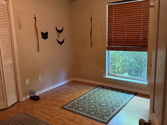 5th image of 5315 Hollyhock Ln