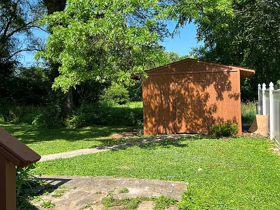 4th image of 3604 Valdosta Ave