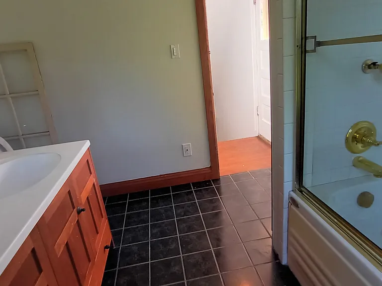 702 S Monroe St — Photo 34