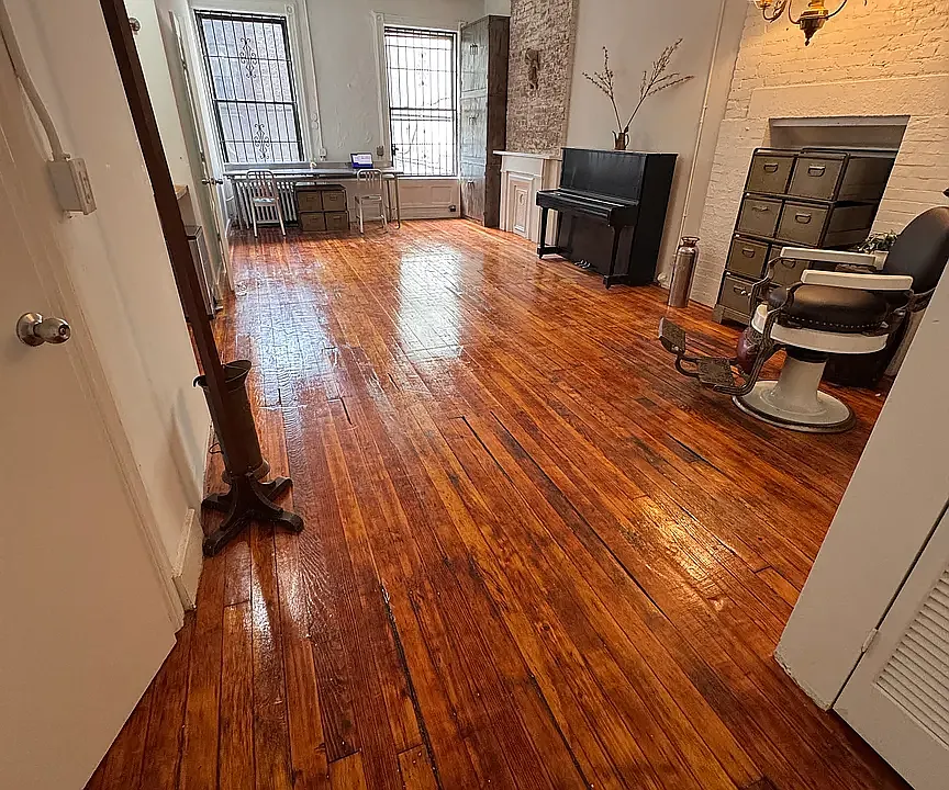 247 Grand St #2R