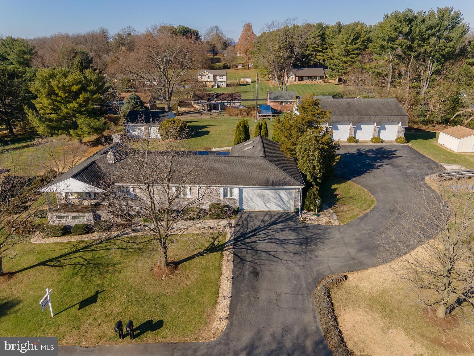 11816 Robinwood Dr, Hagerstown, MD 21742 Zillow