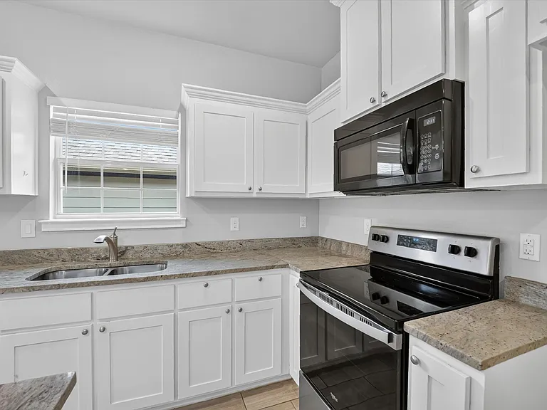 3205 Bois D Arc St — Photo 13