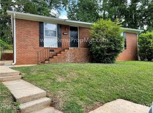 9501 Greyleaf Pl, Charlotte, NC 28210