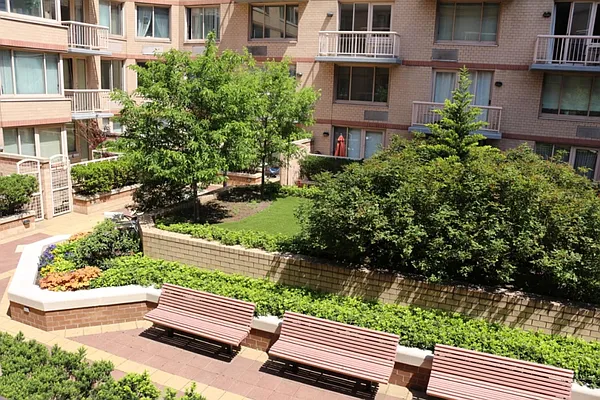 Rented by Keller Williams NYC | media 51