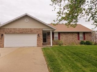 143 Pebblebrook Ln, Troy, IL 62294