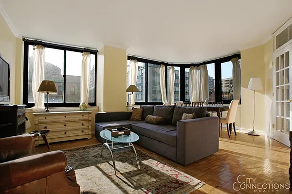 Rented by City Connections Realty | media 31