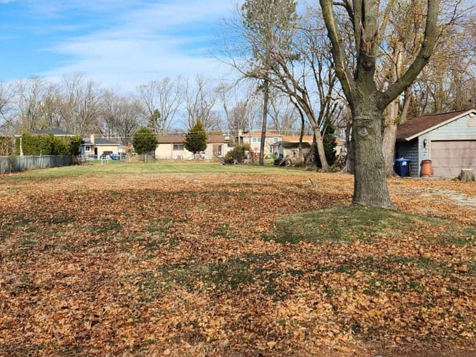 1st image of 788 W Lincoln Ln