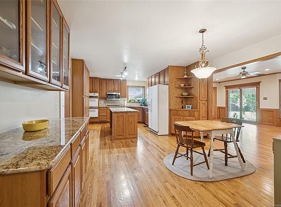 3rd image of 1424 Timber Ln