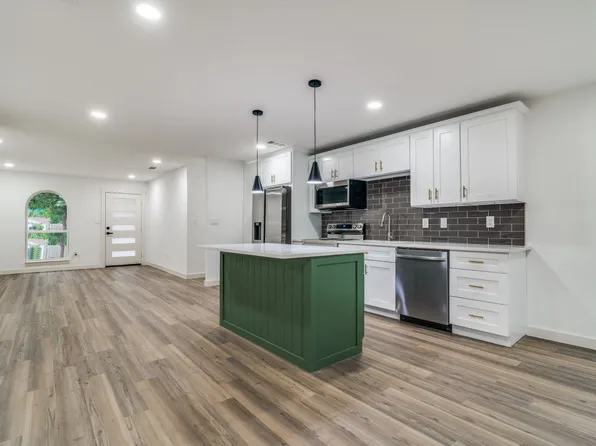 237 Trailridge Dr, Garland, TX 75043