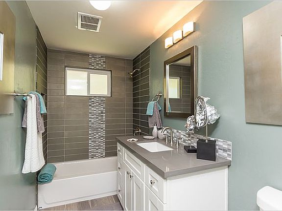 4th image of 4245 Avati Dr