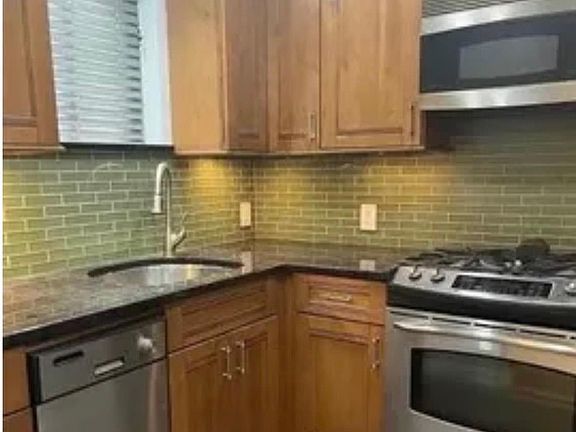 3rd image of 5314 194th Street