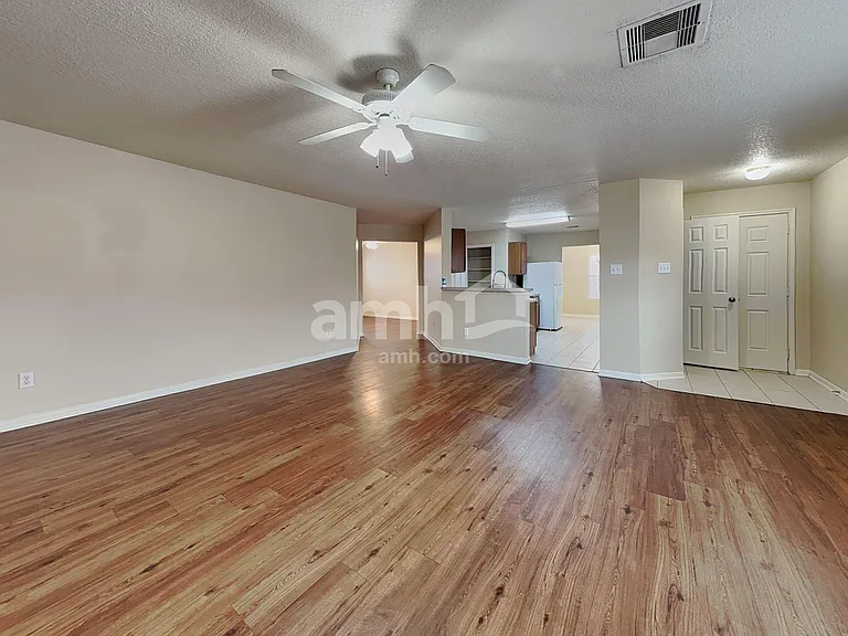 5602 Darby Square Trl — Photo 9