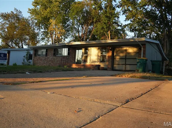 10544 Monarch Dr, Saint Louis, MO 63136