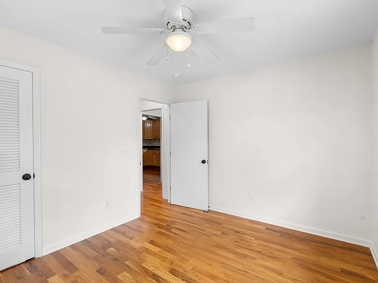 1036 Seymour Ave #A — Photo 10