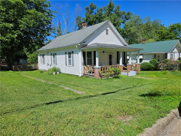 2411 Washington Ave, Victoria, VA 23974