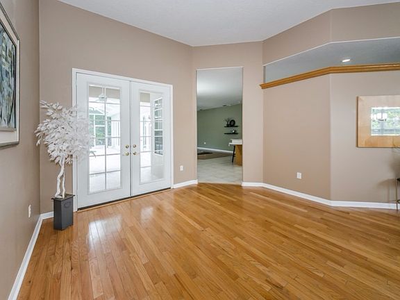 4th image of 4409 Roanoak Way