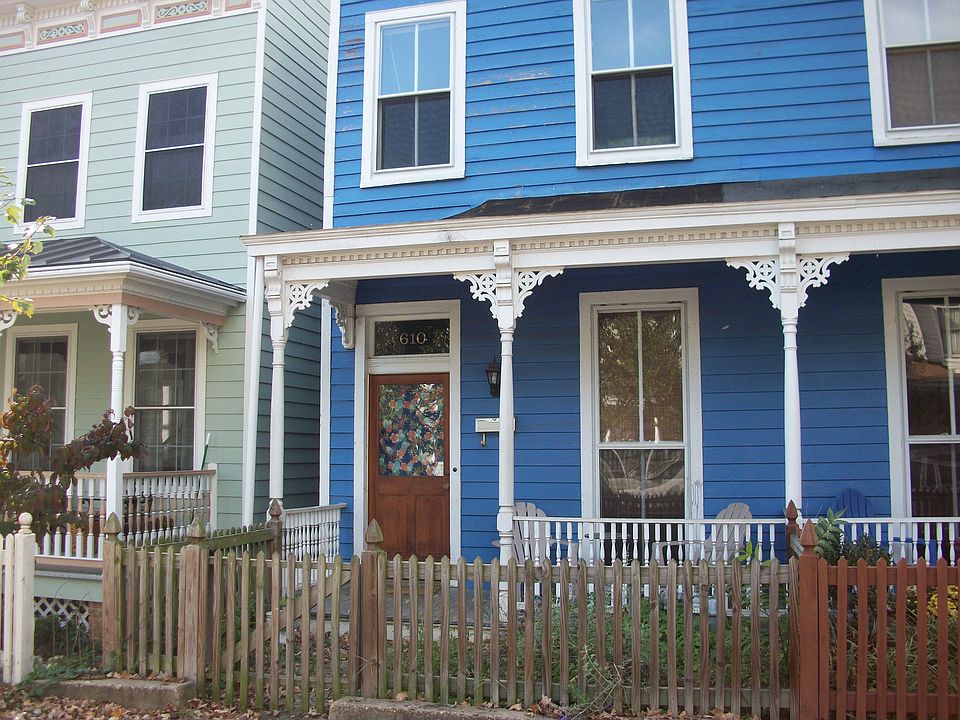 Classic Victorian Rowhouse
