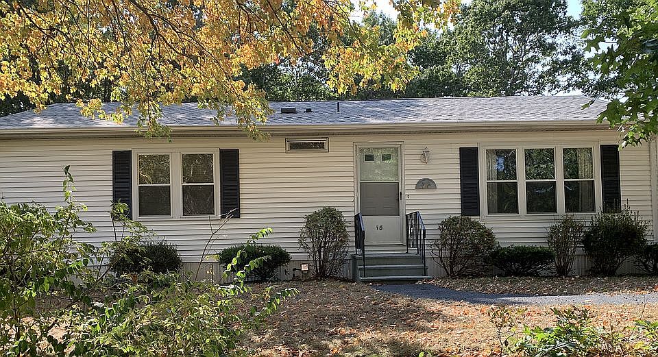 1st image of 15 Barnfield Dr