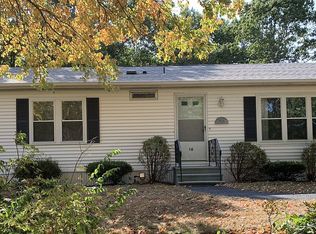15 Barnfield Dr, Plymouth, MA 02360