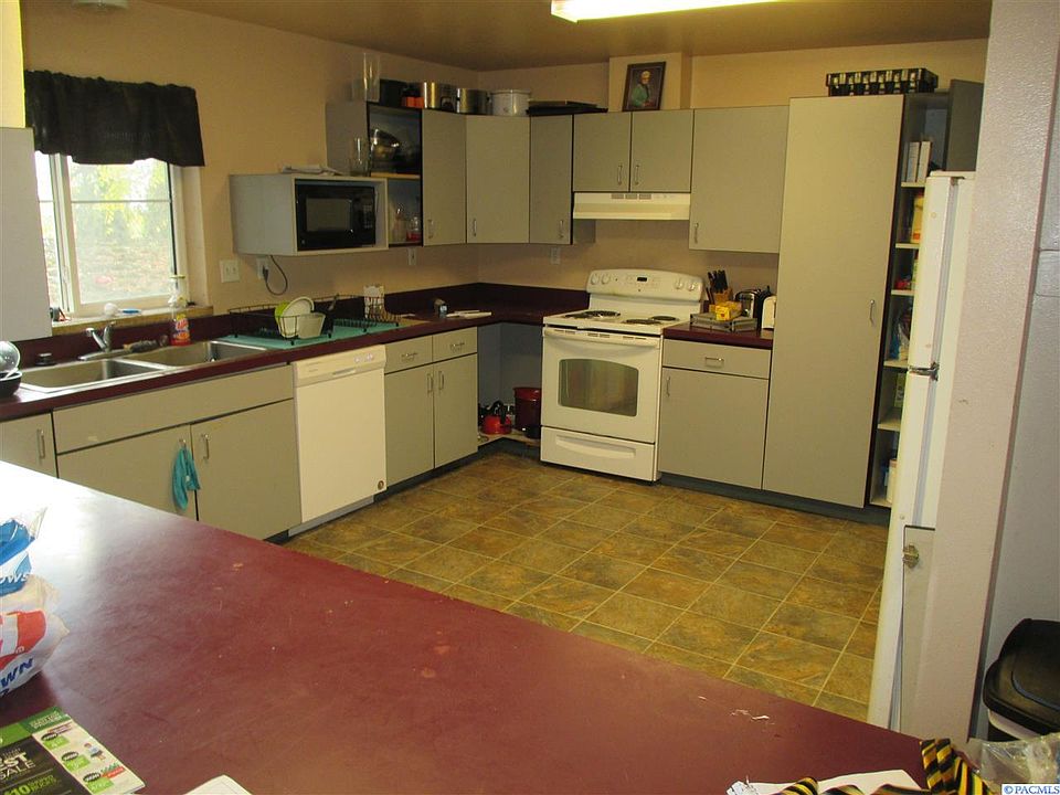 835 NE B St, Pullman, WA 99163 Zillow