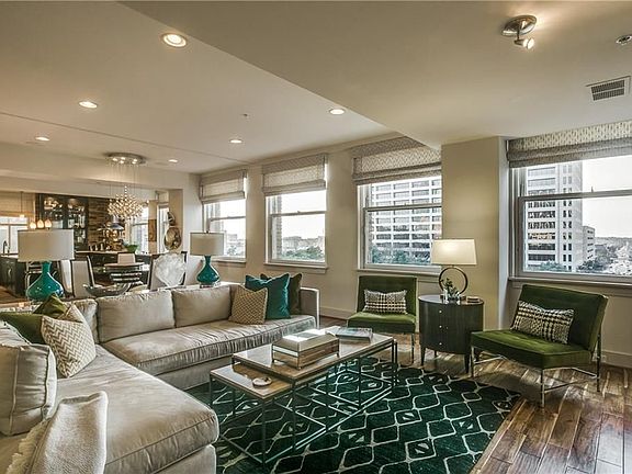 3rd image of 411 W 7th St APT 505
