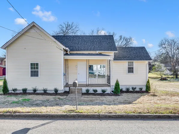 419 E Woodring St, Pulaski, TN 38478