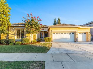 3017 W Clinton Ct, Visalia, CA 93291