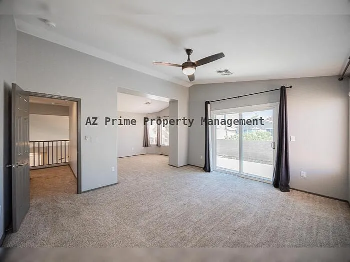 868 W Tremaine Ave — Photo 13