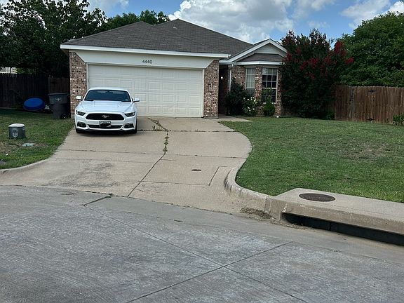 2nd image of 4440 Park Creek Ct