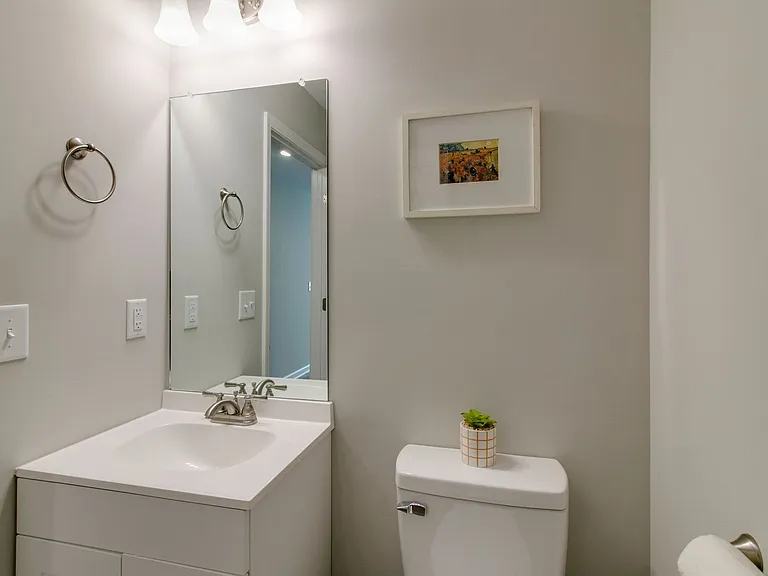 955 Center Rd — Photo 11