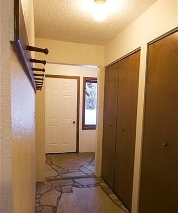 3rd image of 340 Carlton Dr