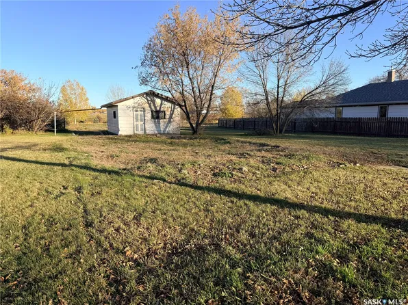 61 14th Avenue SE, Swift Current, SK S9H 3S3