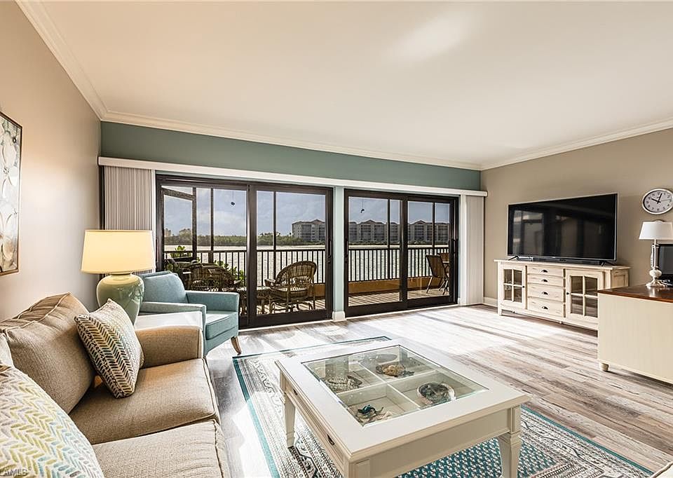 1st image of 321 La Peninsula Blvd #321
