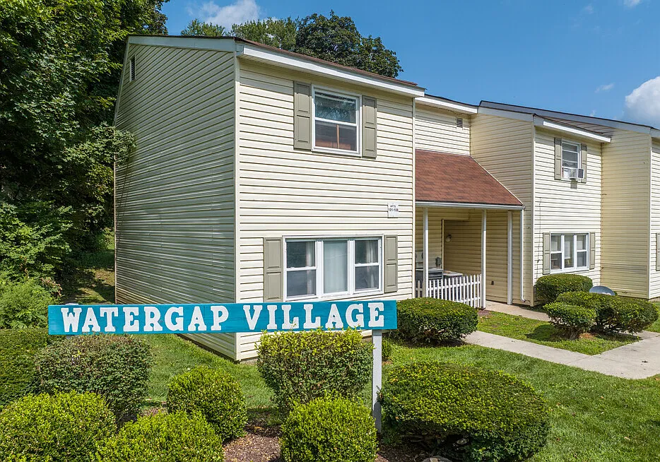 Water Gap Village Apartments — Photo 2