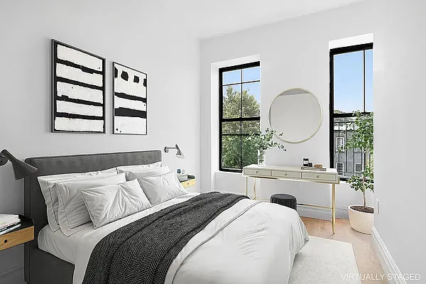 Bedroom, photo 1