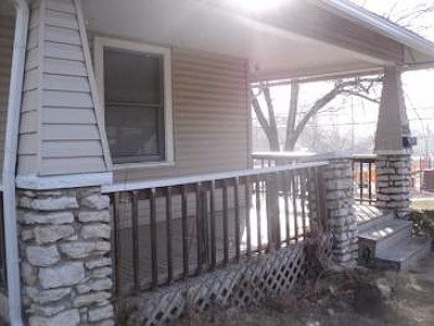 2nd image of 2555 Chelsea Ave