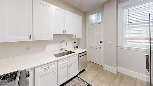 6 Radcliffe Rd #2 Photo 1