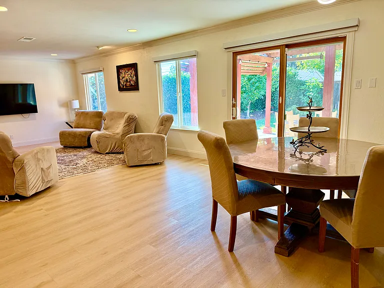 1403 Annapolis Way — Photo 16