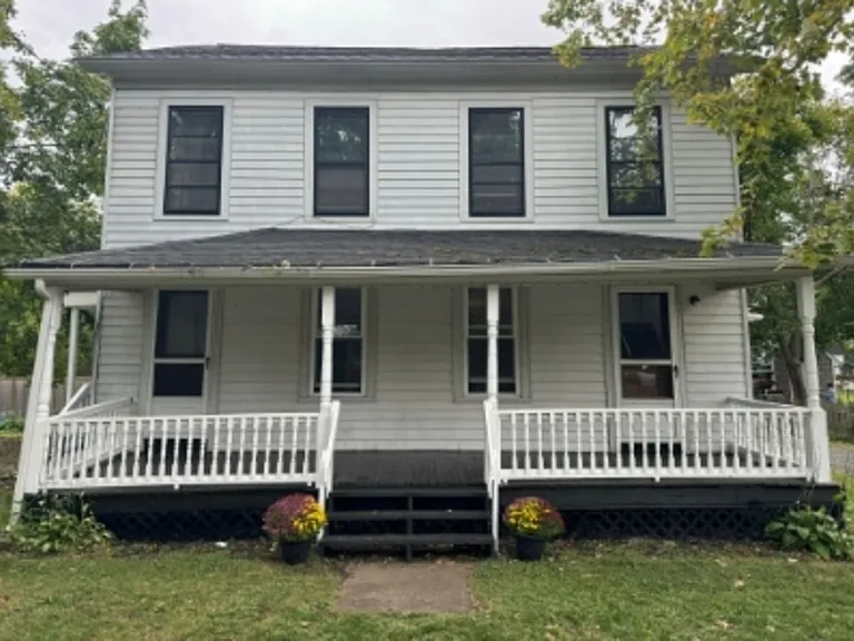 105 E Hamilton St — Photo 12