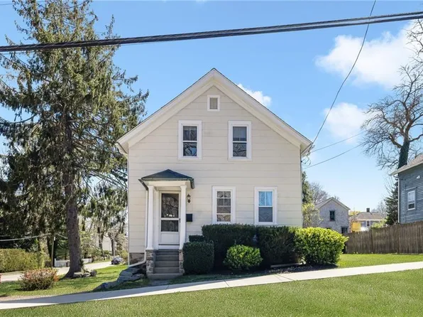 98 Division St, East Greenwich, RI 02818