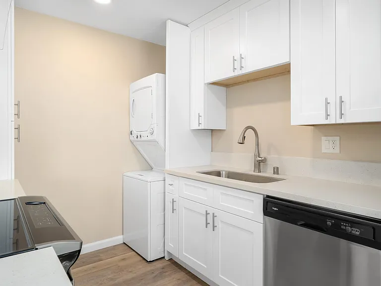 5353 Olmeda Ave #3 — Photo 4