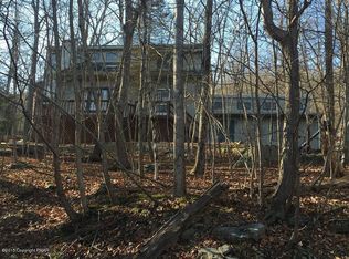 191 Decker Rd, Bushkill, PA 18324