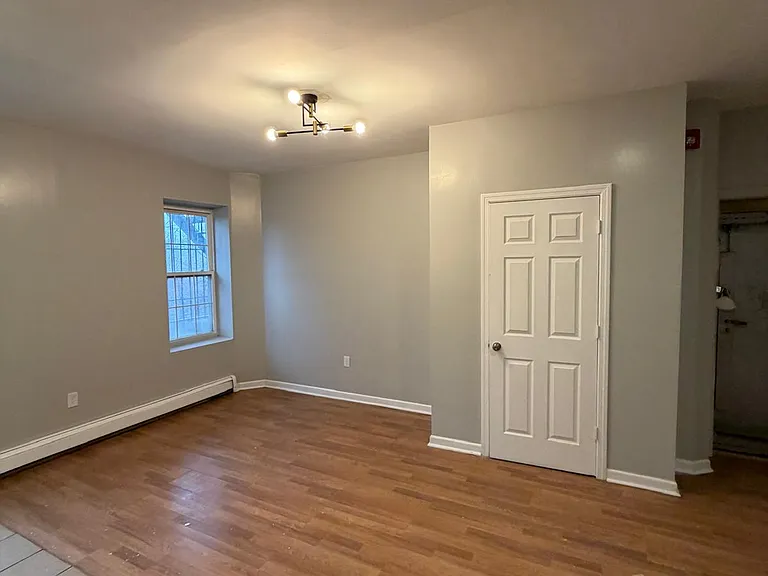 634 Martin Luther King Blvd #11 — Photo 2