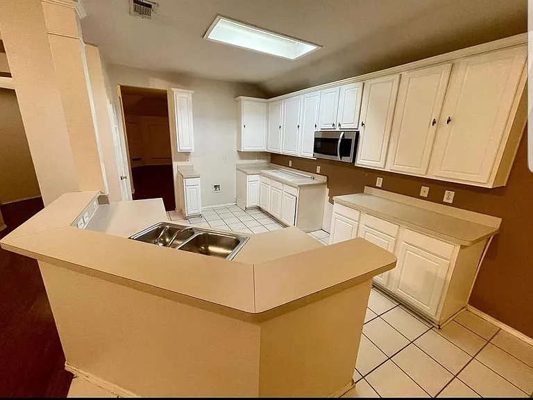 4001 Mulberry Dr — Photo 7